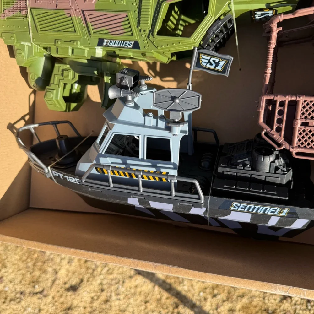 True Heroes Sentinel‎  1 Military Vehicle Set TOYS R US Exclusive Brand NIB